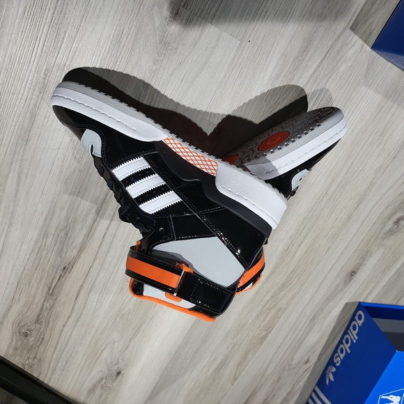 Adidas Forum Bad Boy's Edition - Picture 10 of 11